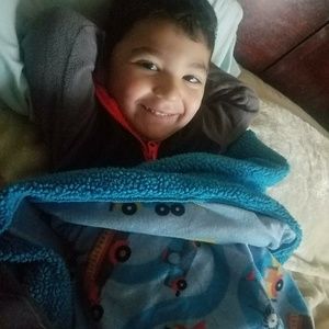 Meet your Posher, Adan